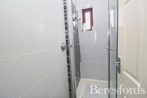 100 Deyncourt Gardens, Upminster, RM14 1DQ