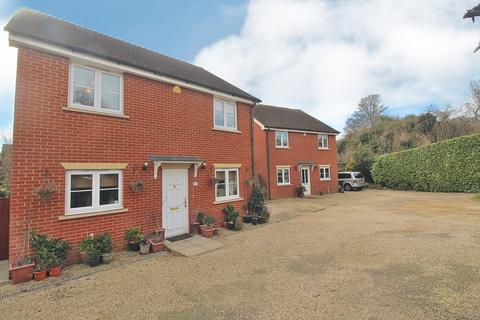 41 Blunts Hall Road, Witham, CM8 1ES