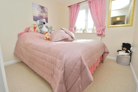 41 Blunts Hall Road, Witham, CM8 1ES