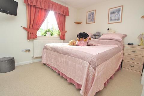 41 Blunts Hall Road, Witham, CM8 1ES