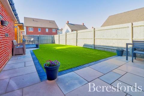 10 Collar Way, Witham, CM8 1YX