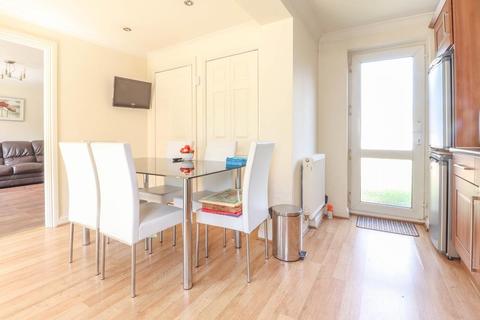 113 Chelmer Road, Witham, CM8 2ET