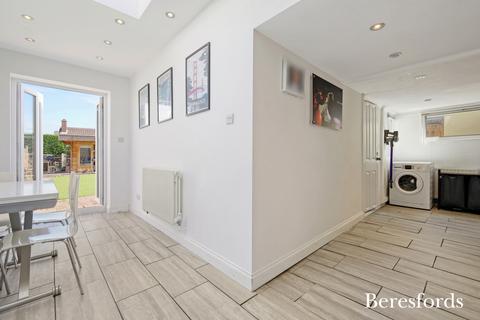 12 Back Road, Writtle, Chelmsford, CM1 3PD