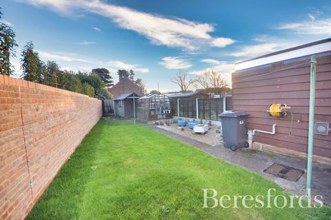 142 Long Brandocks, Writtle, Chelmsford, CM1 3JR
