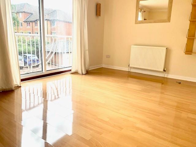 Apartment in Southampton - View 3