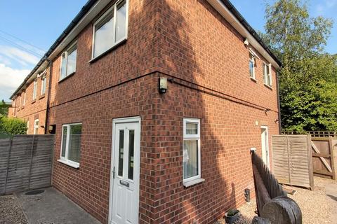 1 bedroom in a house share to rent, Derwent Avenue, off Melrosegate, York YO10