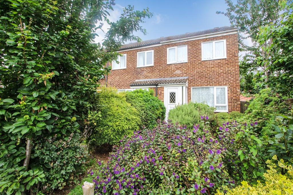 Northdale Close, Kempston, Bedford 2 bed end of terrace house £200,000