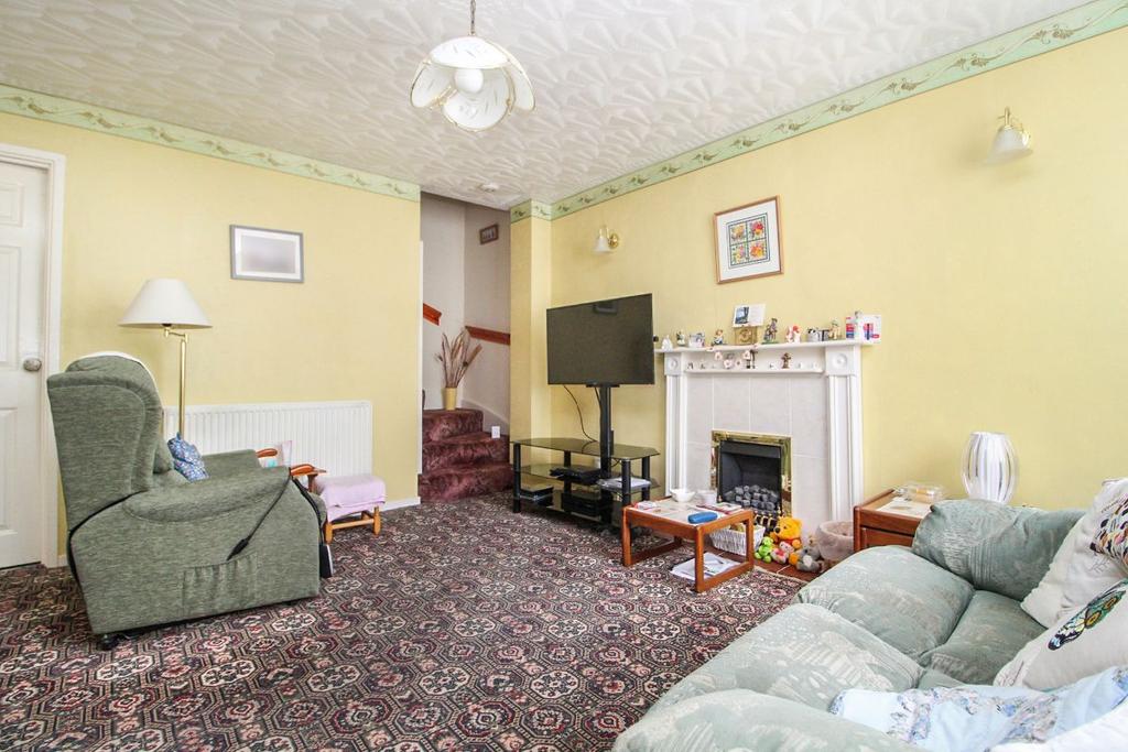 Northdale Close, Kempston, Bedford 2 bed end of terrace house £200,000