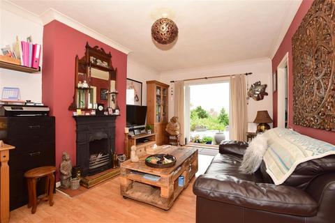 42 High Ridge, Hythe, CT21 5TF