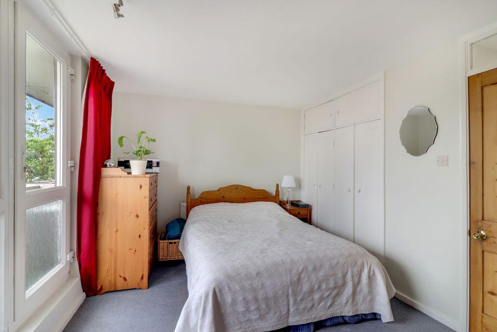 Bedroom 2 (Double)