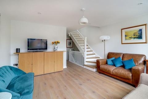 88 Munster Road, Teddington, TW11 9LW