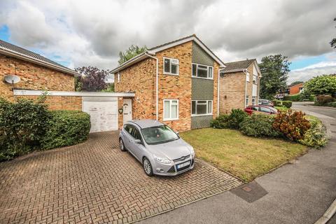 undefined, Mornington Avenue, Finchampstead