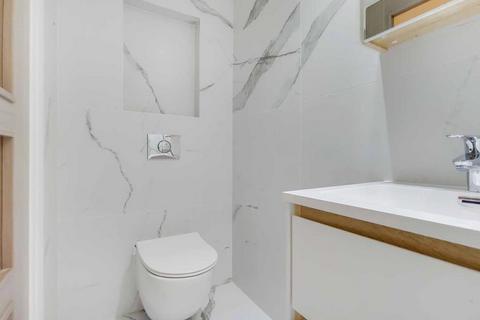 1 bedroom apartment to rent, Fitzjohns Avenue, Hampstead