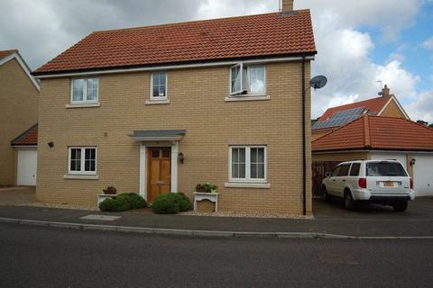 4 bedroom detached house to rent, Russet Drive, Red Lodge, Bury St Edmunds, Suffolk, IP28