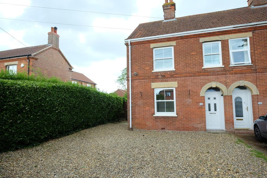 Melton Road, Wymondham 3 bed semidetached house £1,150 pcm (£265 pw)