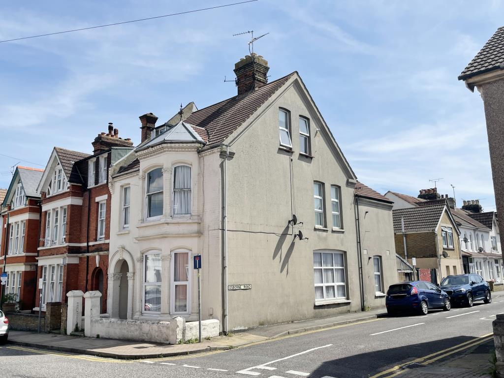 11 Balmoral Road, Gillingham, Kent 1 bed block of apartments £280,000