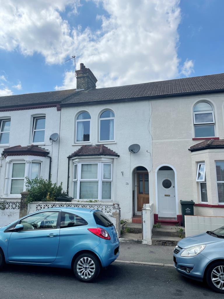 78 Knockhall Road, Greenhithe, Kent 3 bed terraced house £250,000