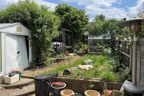 23 Carlingford Road, Morden, SM4 4NY