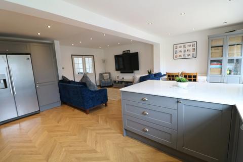 56 Colebrook Road, Shirley, Solihull, B90 2LD