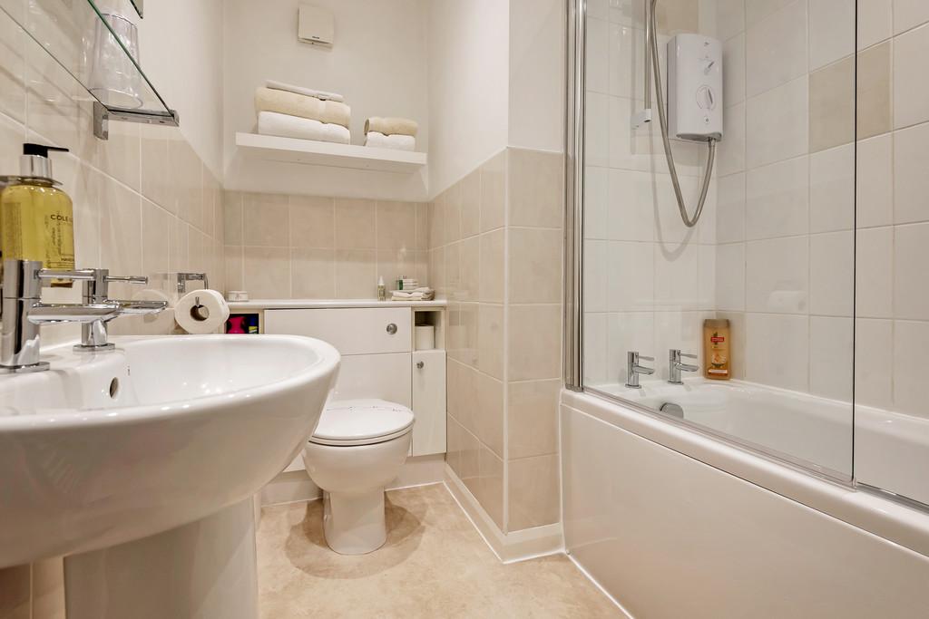 En Suite for Bedroom 3