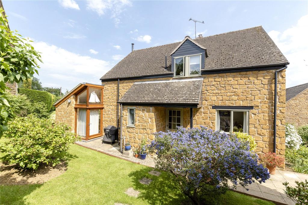 Manor Orchard, Horley, Banbury... 4 bed detached house £575,000