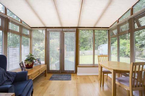7 Graycoats Drive, Crowborough, TN6 2JT