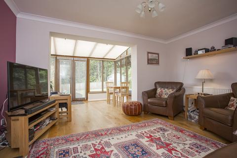 7 Graycoats Drive, Crowborough, TN6 2JT