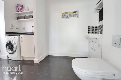 2 Beluga Close, Peterborough, PE2 8NE