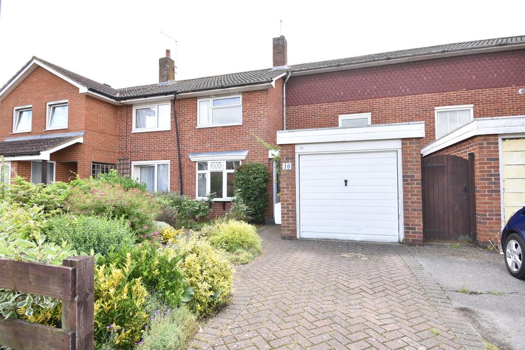 Albert Street, Stevenage 3 bed terraced house £350,000