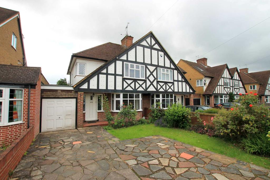 Tudor Avenue, Watford 3 bed semidetached house £599,950