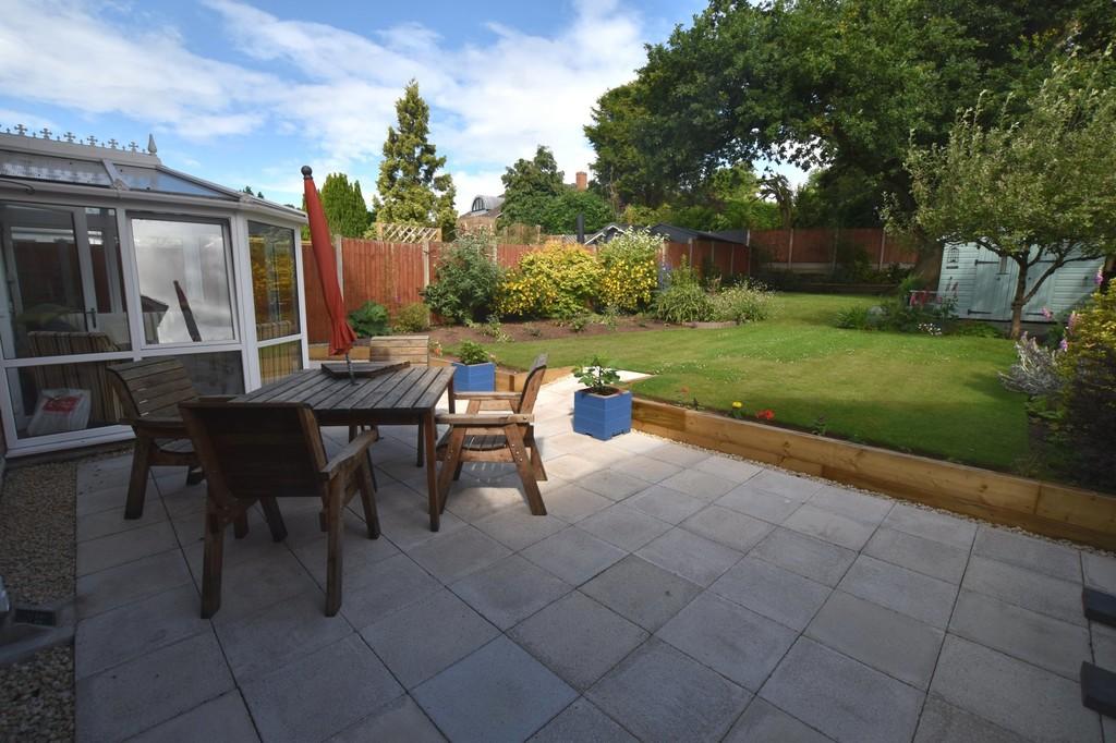 Berrisford Close, Market Drayton 4 bed detached house £325,000