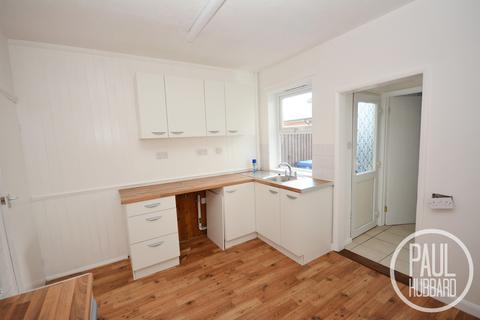 3 bedroom terraced house to rent - Clifton Road, Kirkley, Suffolk