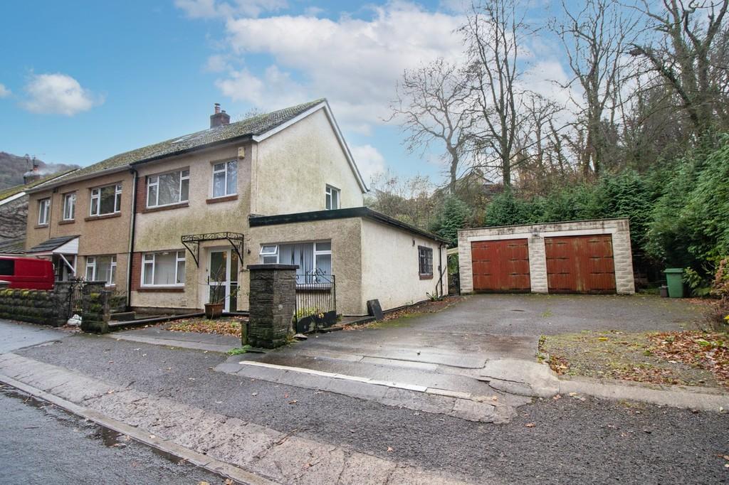 Main Road, Gwaelodygarth 3 bed semidetached house for sale £435,000