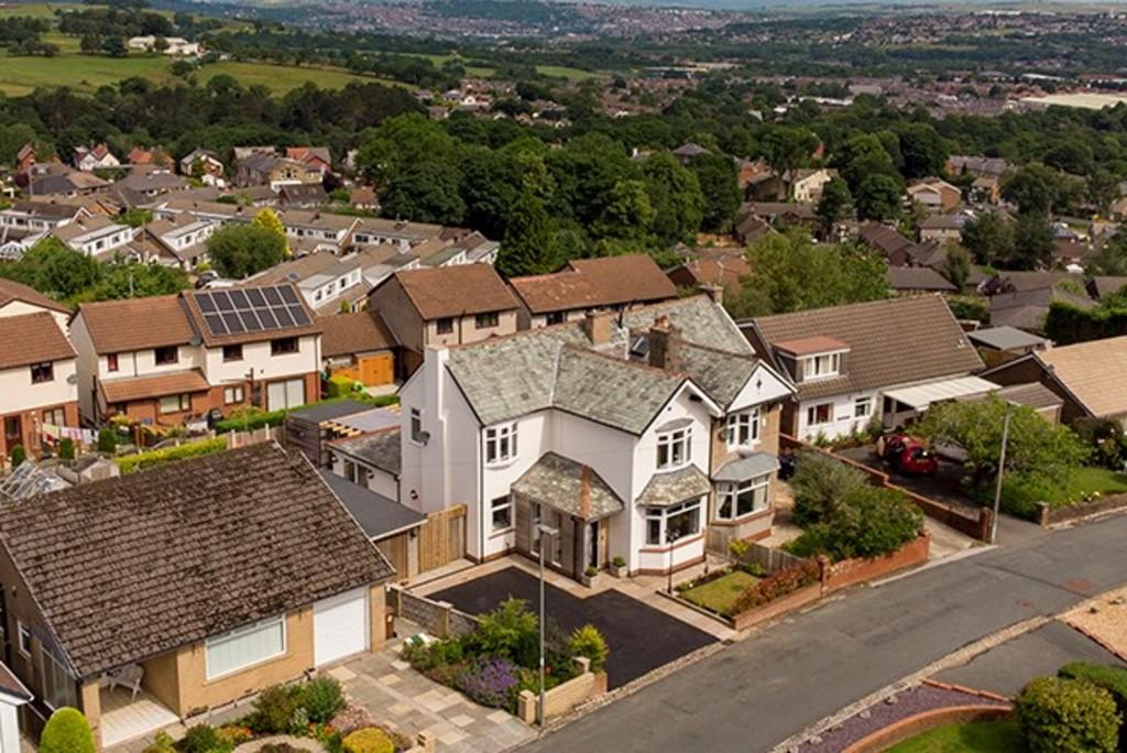 Tockholes Road, Sunnyhurst Darwen 3 bed semidetached house £380,000
