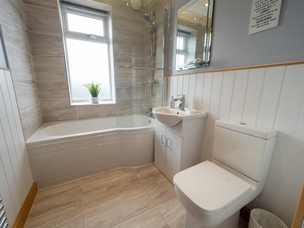 Family bathroom