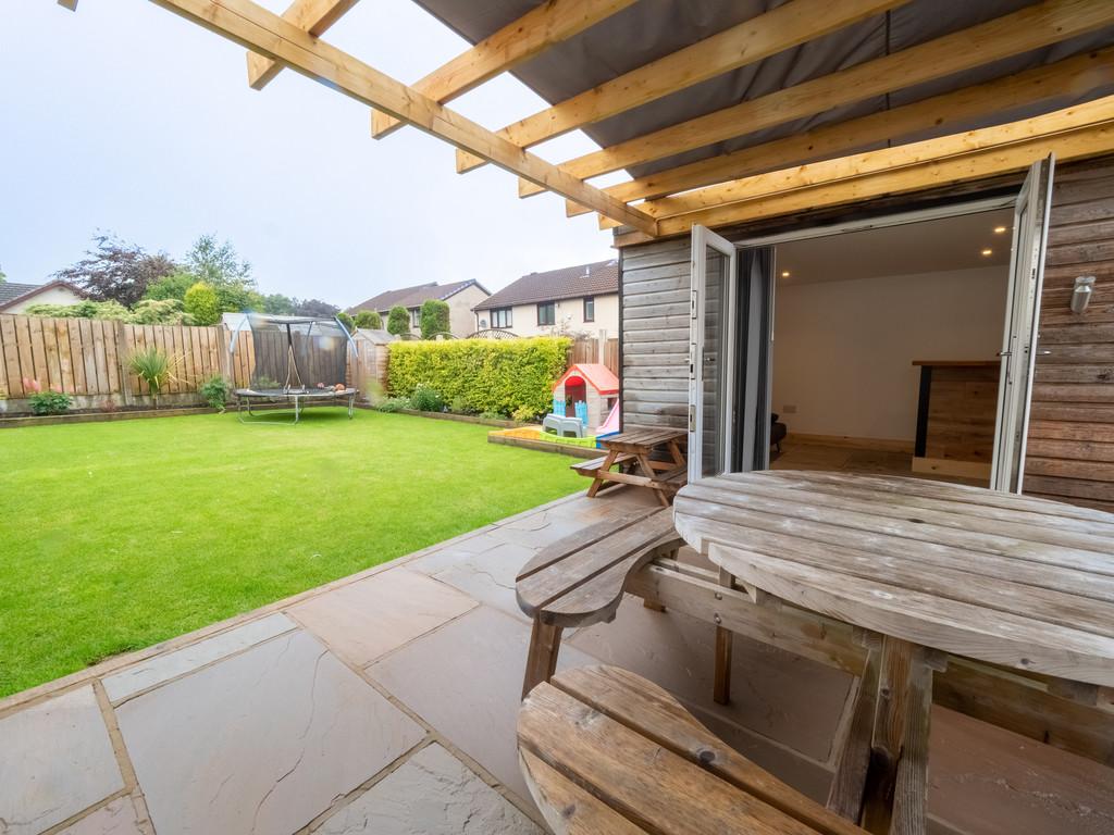 Rear garden/bar/patio
