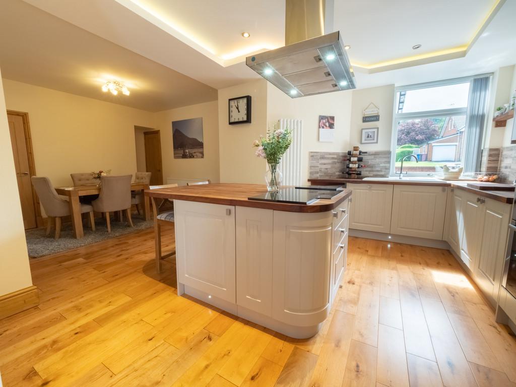 Kitchen &amp; island