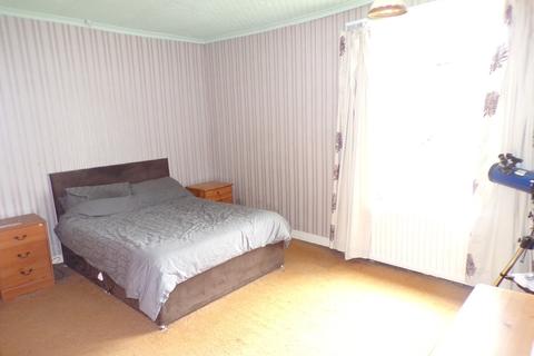 25 Beaconsfield Road, Clayton, Bradford, BD14 6LQ