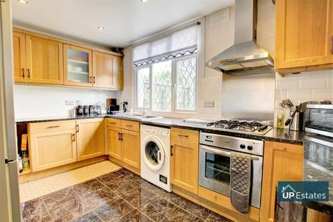 46 Poole Road, Coventry, CV6 1HF