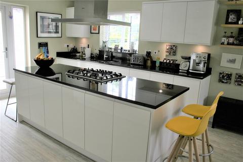 undefined, Charters Gate Way, Wivelsfield Green