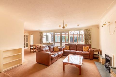24 Beverley Gardens, North Shields, NE30 4NS