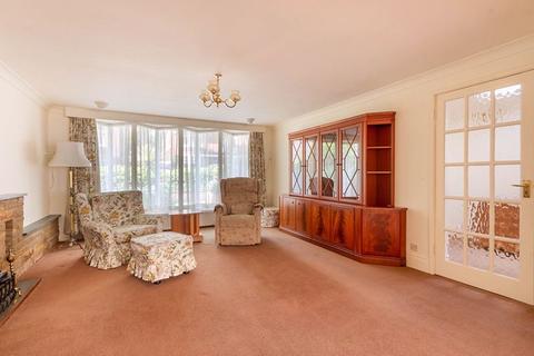 24 Beverley Gardens, North Shields, NE30 4NS