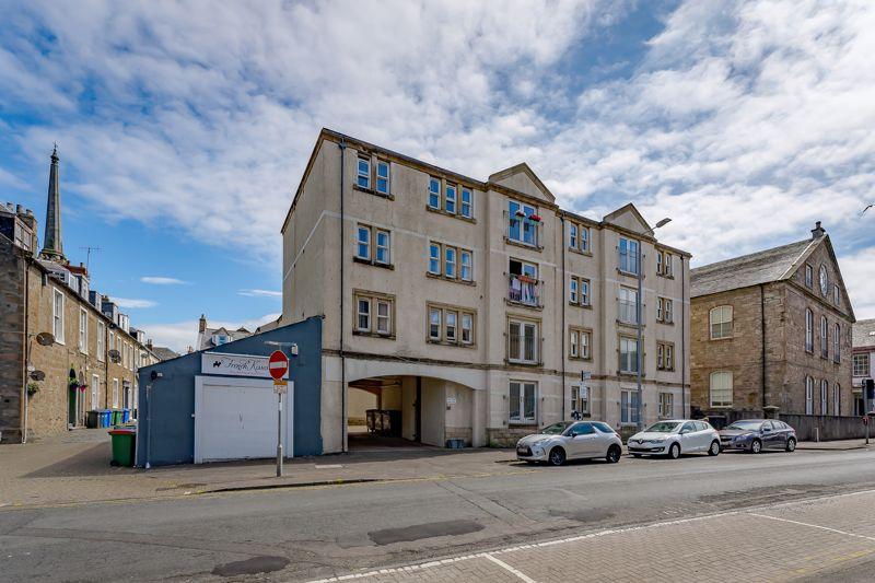 16D Fort Street, Ayr 2 bed apartment £575 pcm (£133 pw)