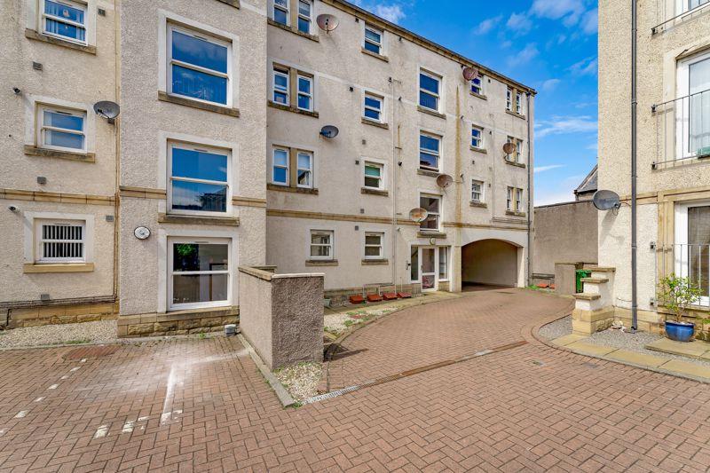 16D Fort Street, Ayr 2 bed apartment £575 pcm (£133 pw)