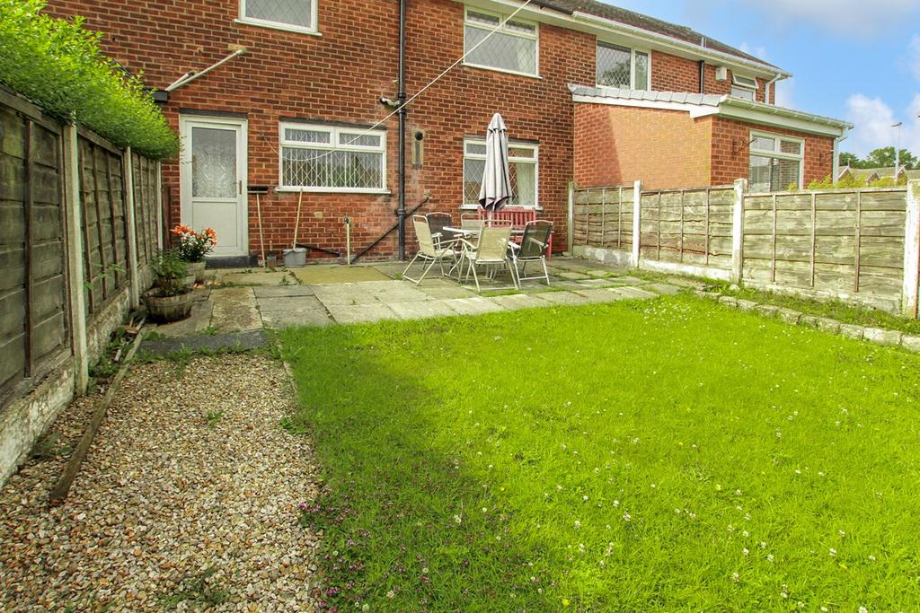 St Davids Crescent, Aspull, Wigan, WN2 3 bed terraced house £145,000