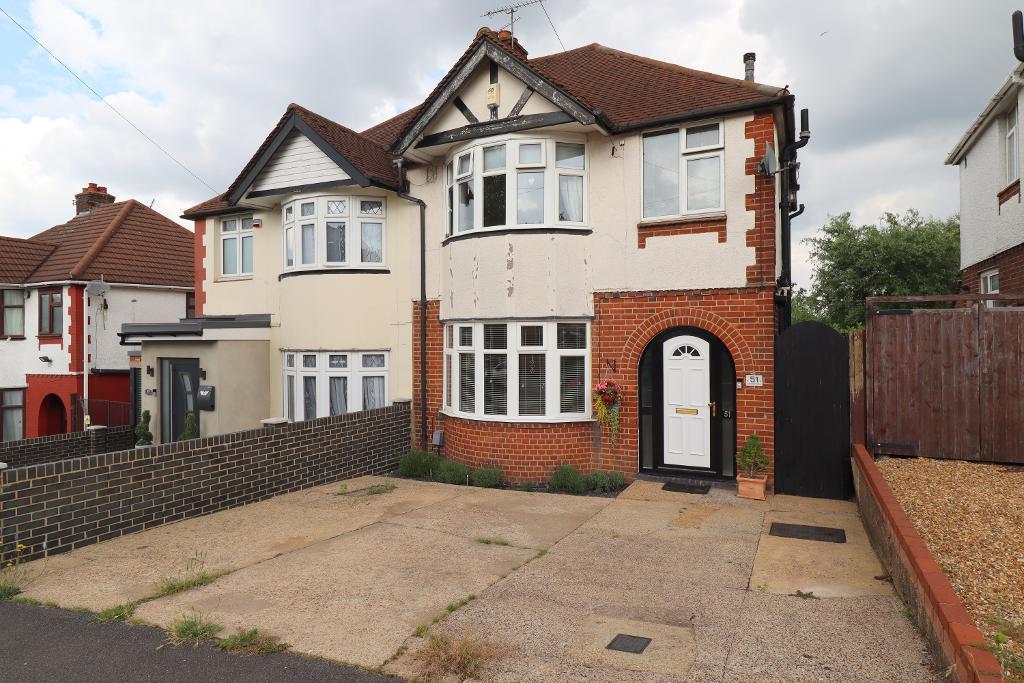 Somerset Avenue, Round Green, Luton, Bedfordshire, LU2 0PL 3 bed semi