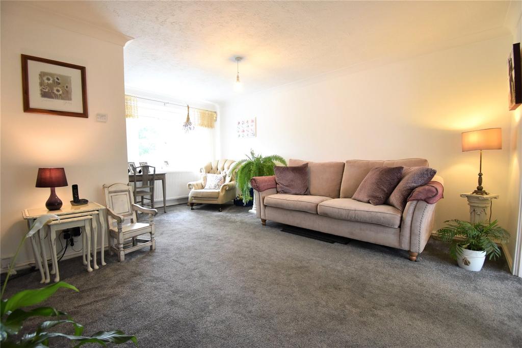Picton Close, Wellington Park, Camberley, Surrey, GU15 3 bed semi