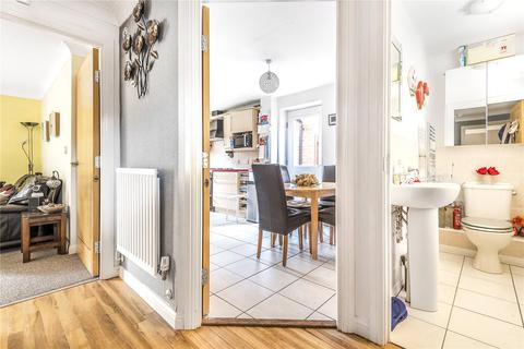 2 Ashton Close, Swindon, SN25 2AH