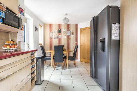 2 Ashton Close, Swindon, SN25 2AH