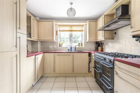 2 Ashton Close, Swindon, SN25 2AH